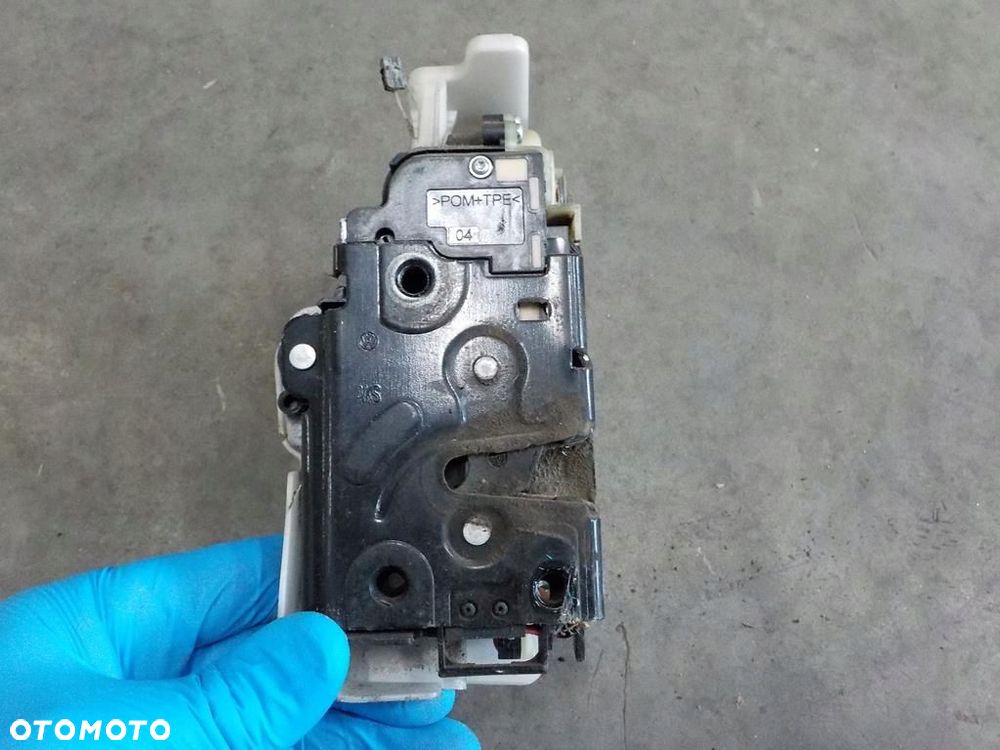 VW T5 ZAMEK LEWY DRZWI LEWYCH KIEROWCY CENTRALNY Z - 4