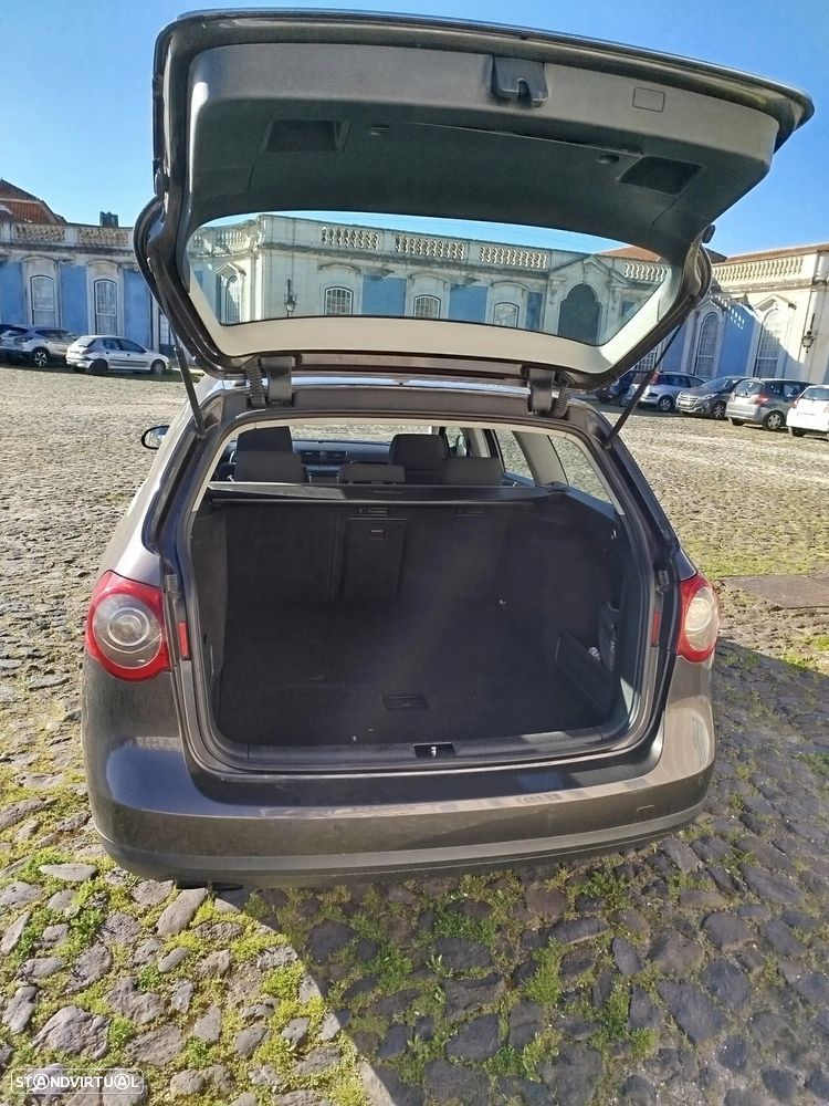 VW Passat Variant 2.0 TDI Confortline - 6