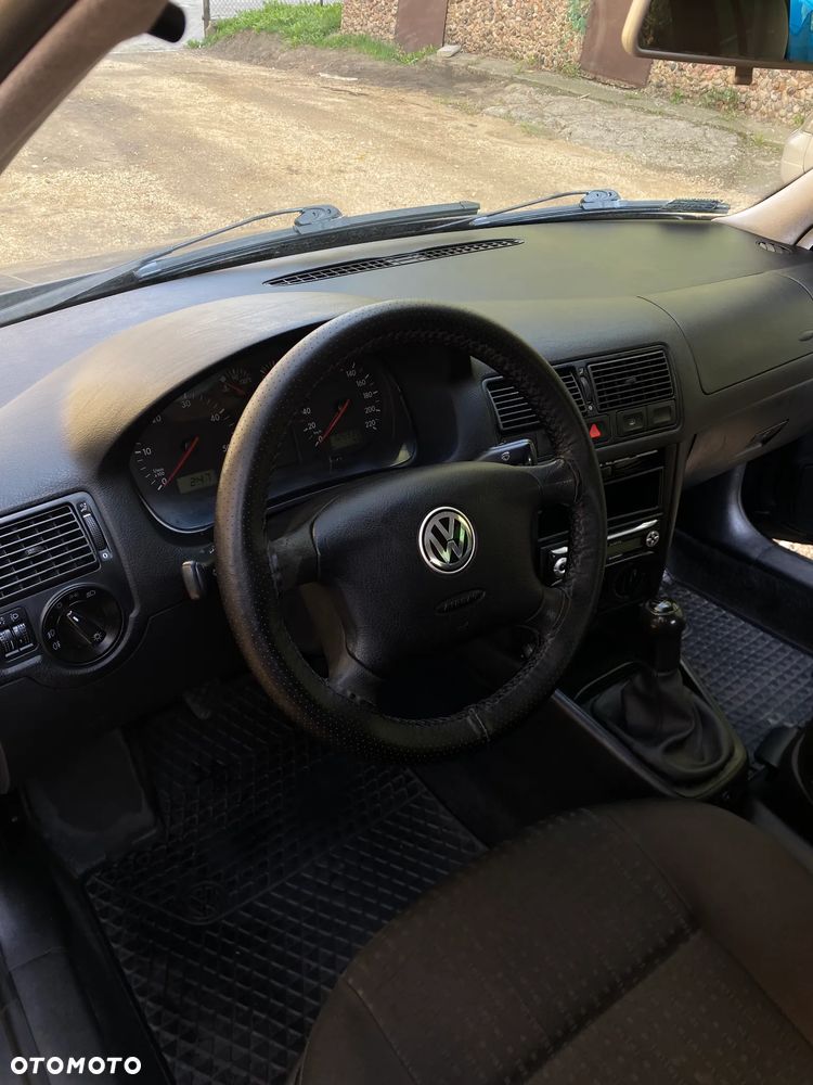 Volkswagen Golf 1.9 TDI Comfortline - 12