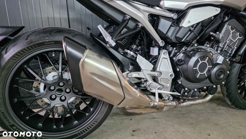 Honda CB - 15