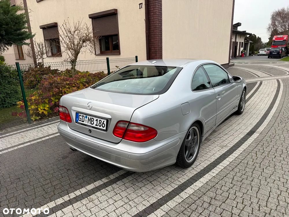 Mercedes-Benz CLK 320 - 11