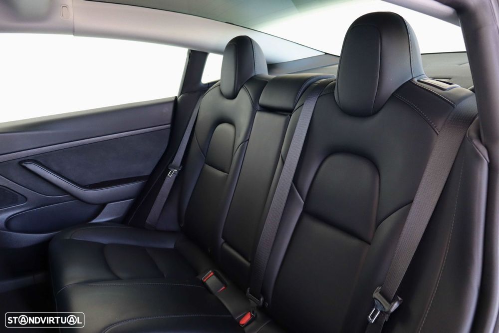 Tesla Model 3 - 30