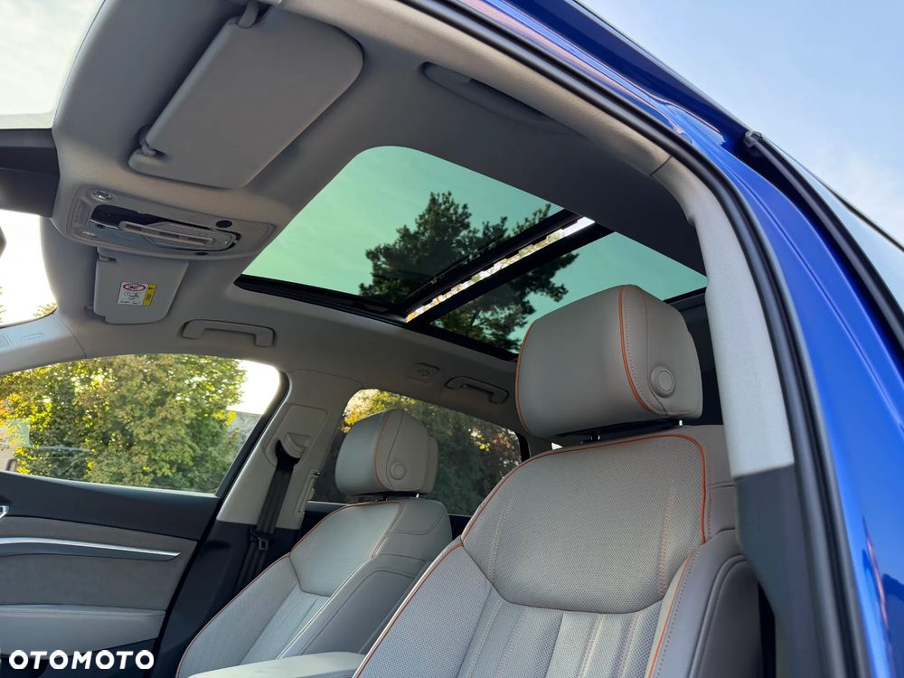 Audi Q8 Sportback e-tron - 9