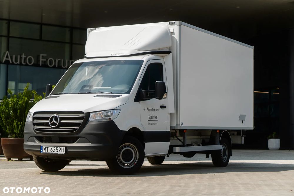Mercedes-Benz Sprinter - 1