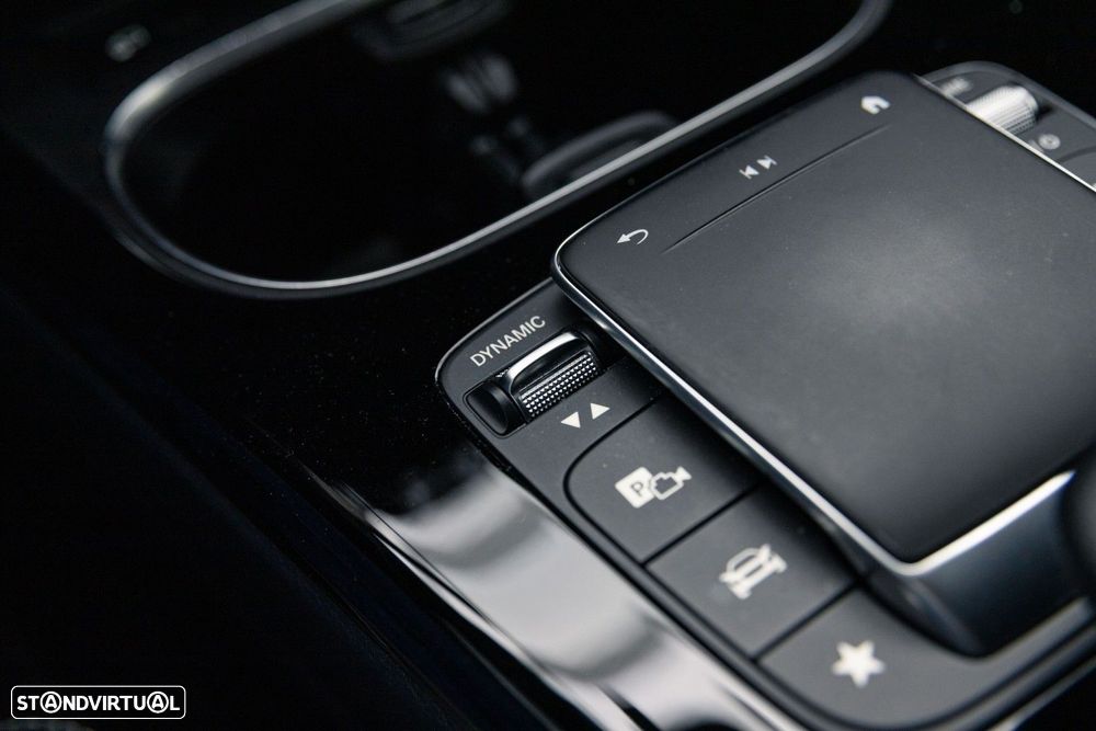 Mercedes-Benz A 250 e AMG Line - 39