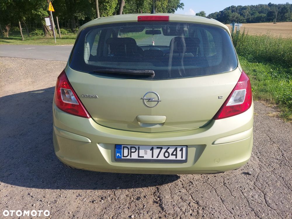 Opel Corsa 1.2 16V Enjoy - 4