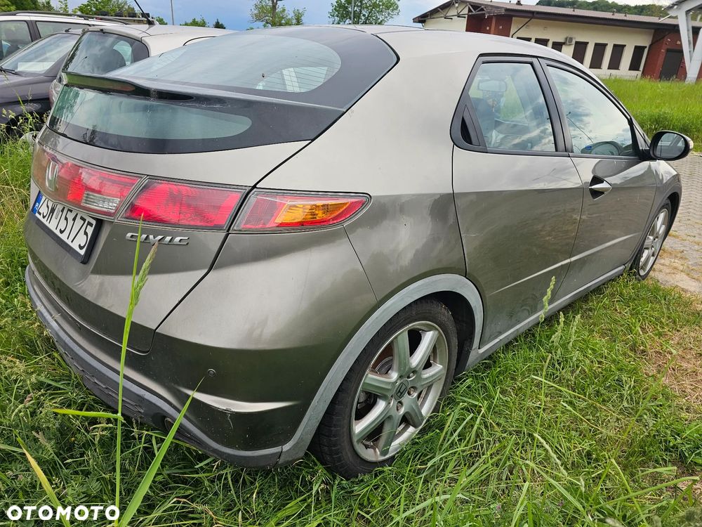 Honda Civic - 4