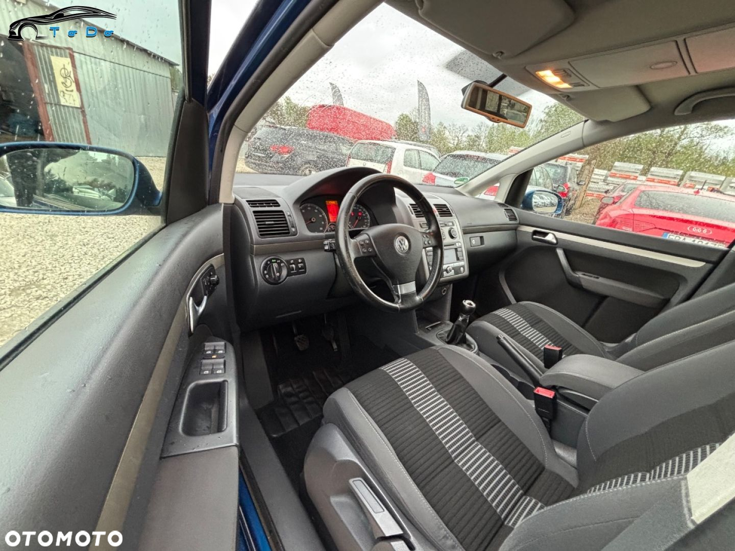 Volkswagen Touran 1.4 TSI Conceptline - 20