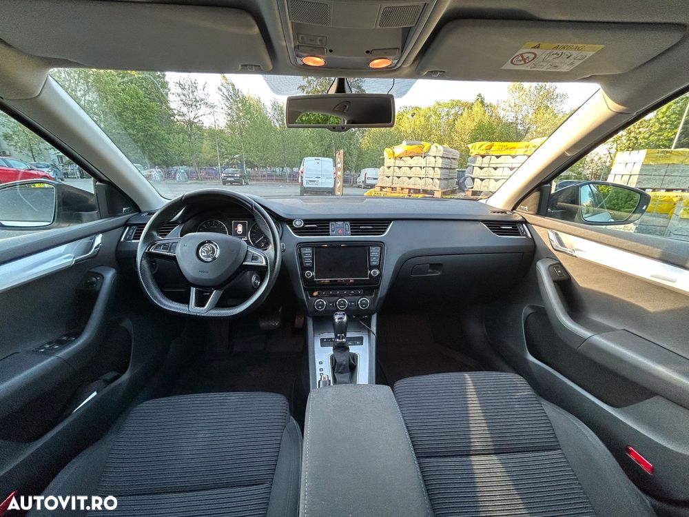 Skoda Octavia 1.6 TDI DSG Style - 11