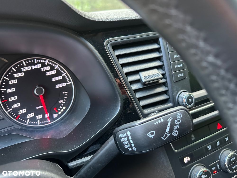 Seat Leon 1.6 TDI ECOMOTIVE Reference - 29