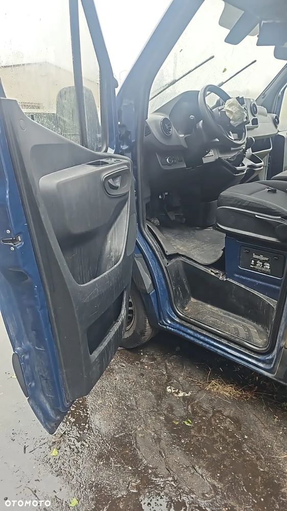 Mercedes-Benz Sprinter - 7