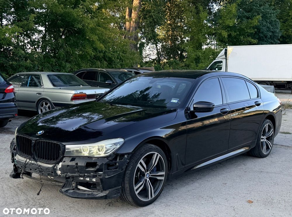 BMW Seria 7 740Li - 1