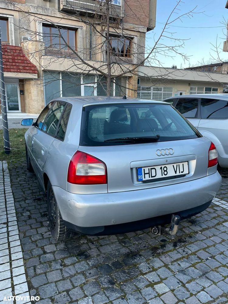 Audi A3 1.6 Attraction - 3