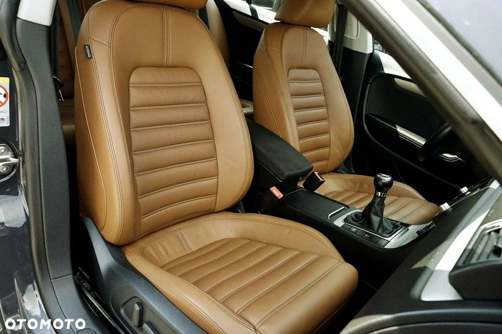 Volkswagen Passat CC - 20