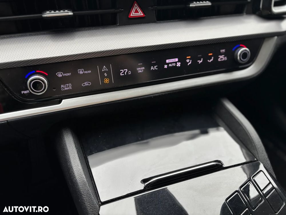 Kia Sportage 1.6 T-GDI HEV 6AT 4x2 Style - 30