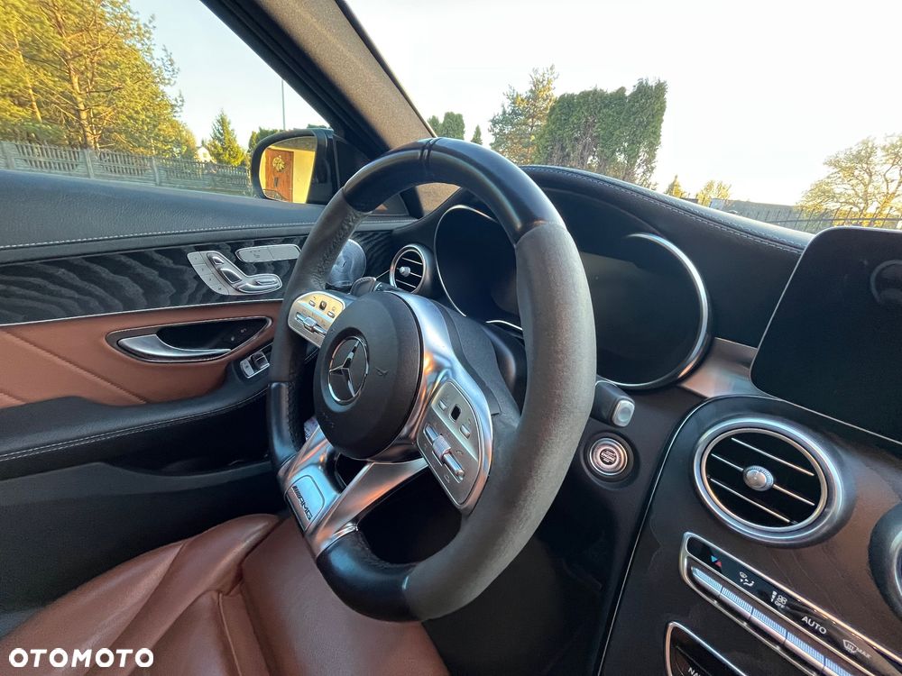 Mercedes-Benz Klasa C 43 AMG 4MATIC - 33