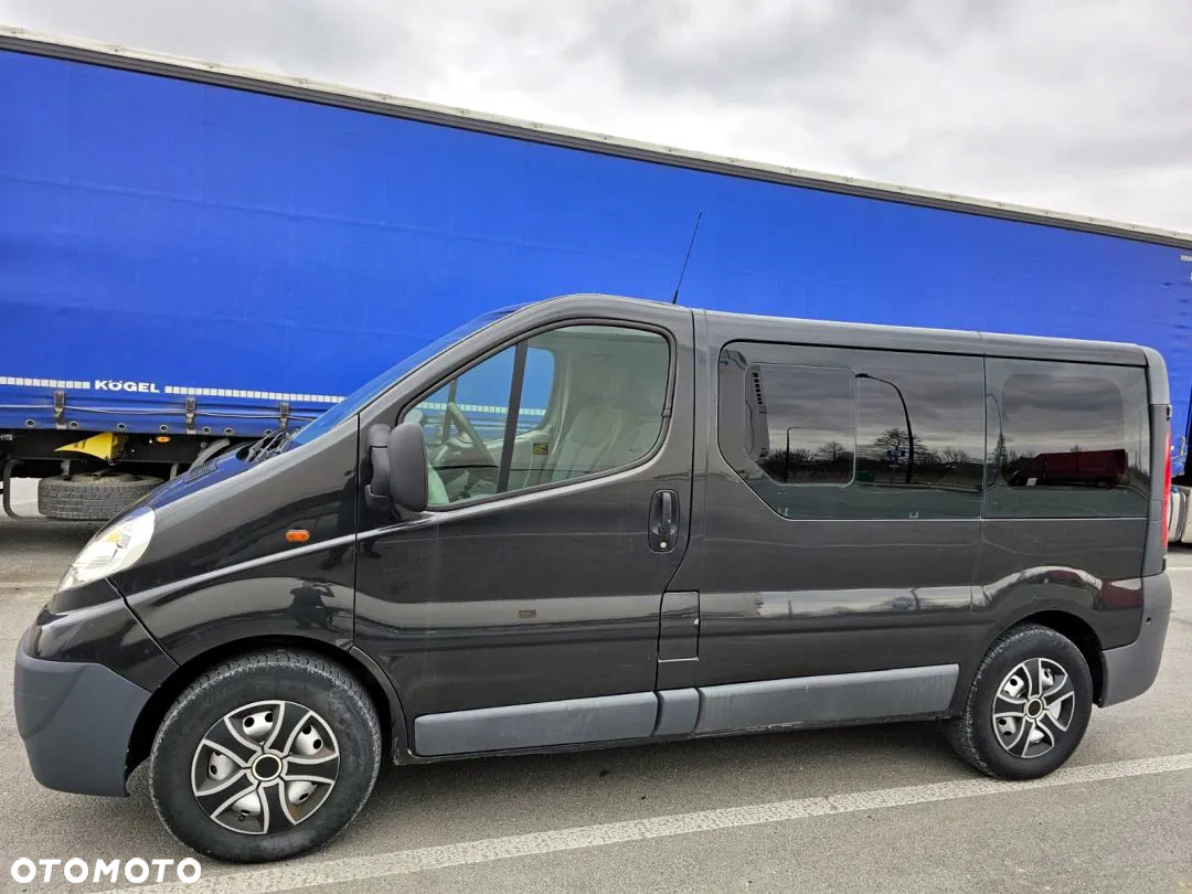 Opel Vivaro - 31