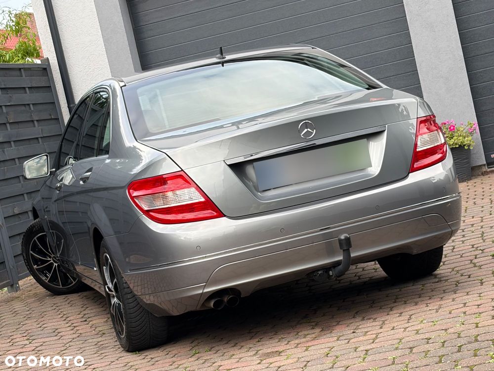 Mercedes-Benz Klasa C 180 Kompressor BlueEFFICIENCY Elegance - 14
