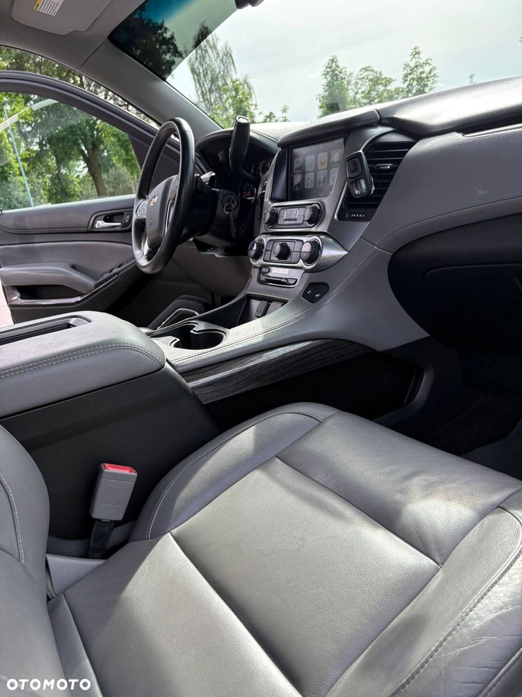 Chevrolet Tahoe - 2