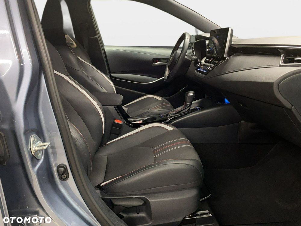 Toyota Corolla - 13
