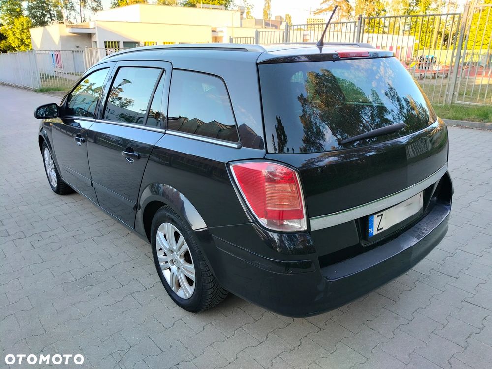 Opel Astra 1.8 Elegance - 2