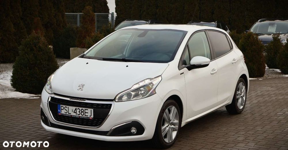 Peugeot 208 - 9