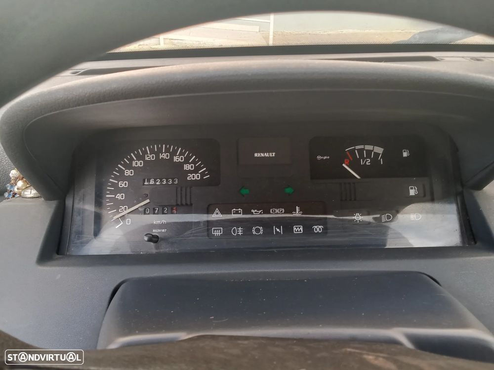 Renault Clio 1.2 RN - 6