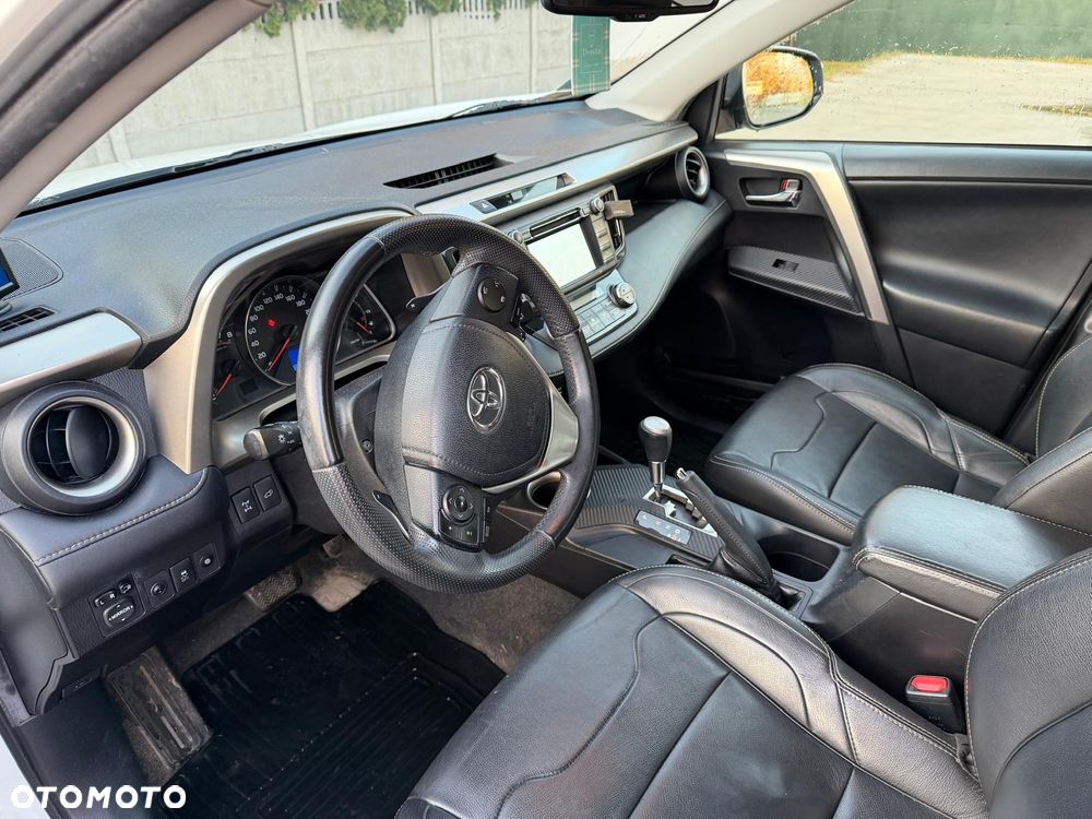 Toyota RAV4 - 14