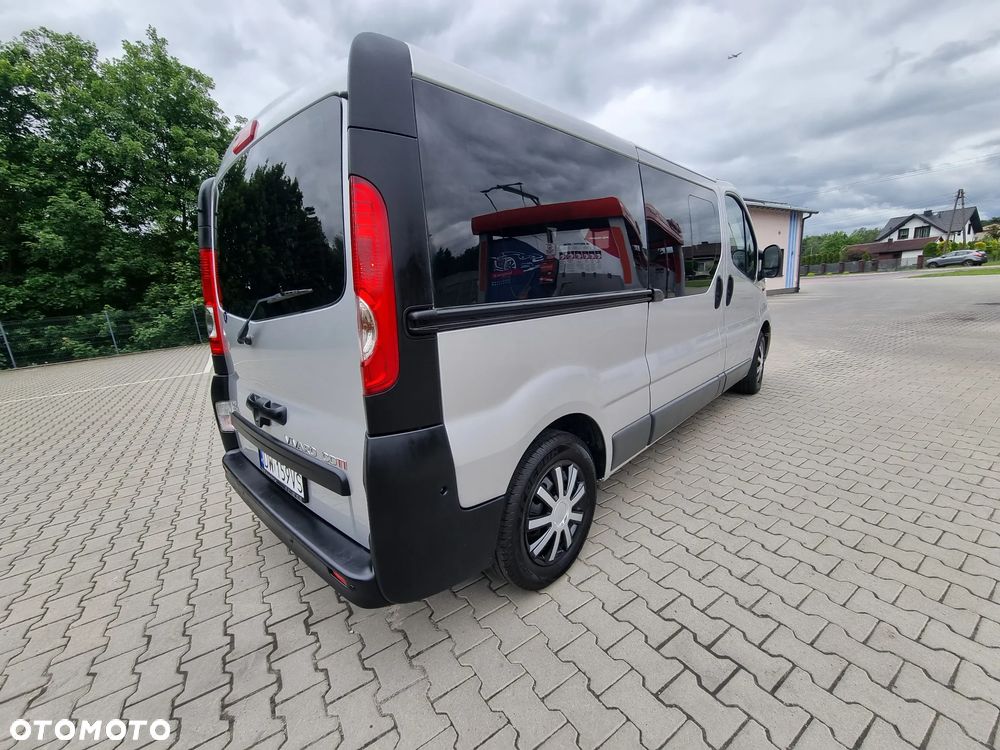 Opel Vivaro L2H1 2.9t - 8