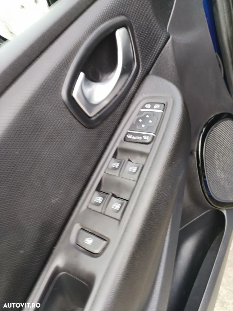 Renault Clio Grandtour (Energy) TCe 90 Bose Edition - 17