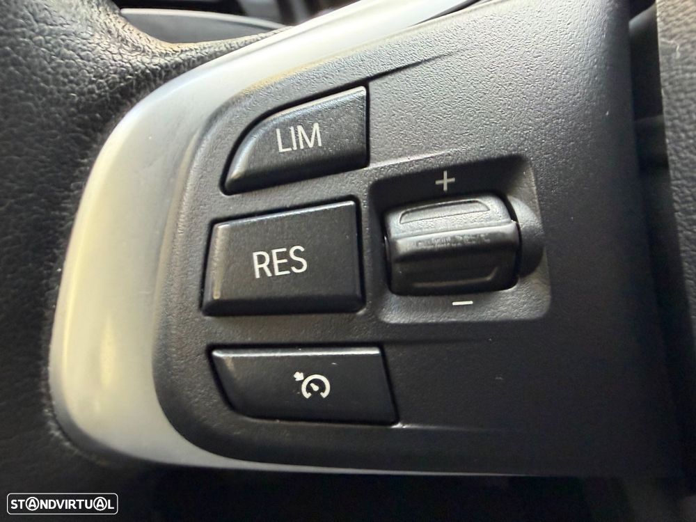 BMW 218 Active Tourer d Advantage - 29