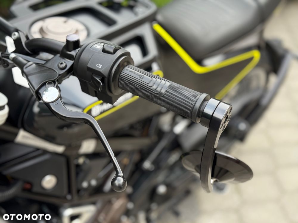 Husqvarna Svartpilen - 29