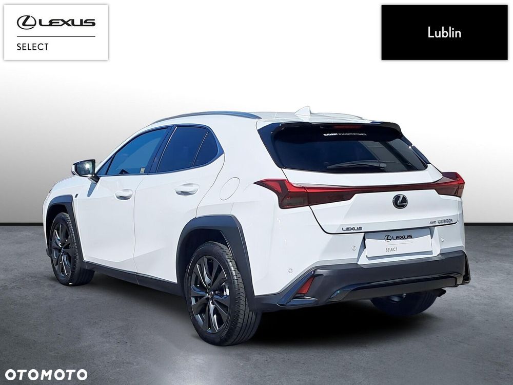 Lexus UX 300h F Sport Design AWD - 5
