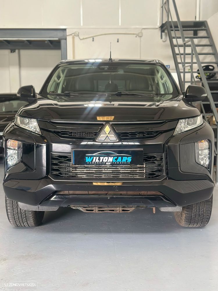 Mitsubishi L200 Pick Up 4x4 S&S Auto Cabine Dupla Base - 23
