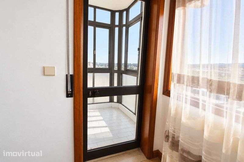Apartamento T2 Monte Abraão - Grande imagem: 4/12