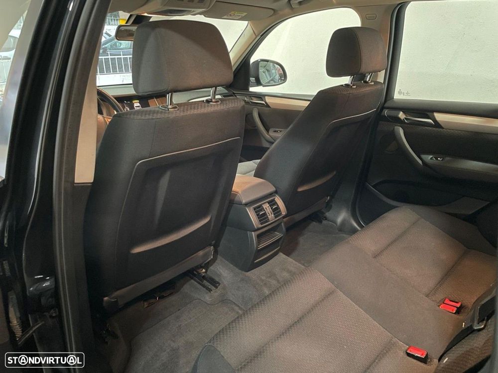 BMW X3 18 d sDrive Advantage - 30