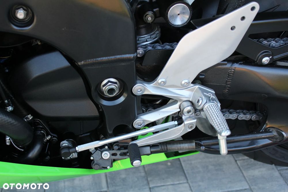 Kawasaki ZXR - 14