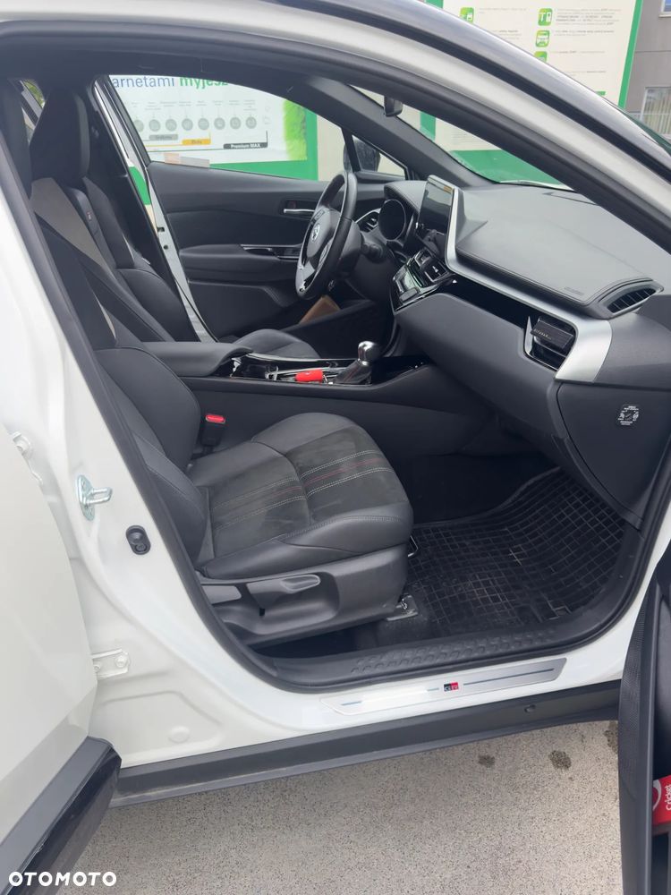Toyota C-HR 2.0 Hybrid GR Sport - 11