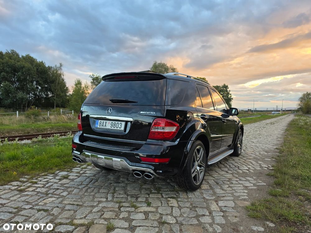 Mercedes-Benz ML 63 AMG 4Matic 7G-TRONIC - 4