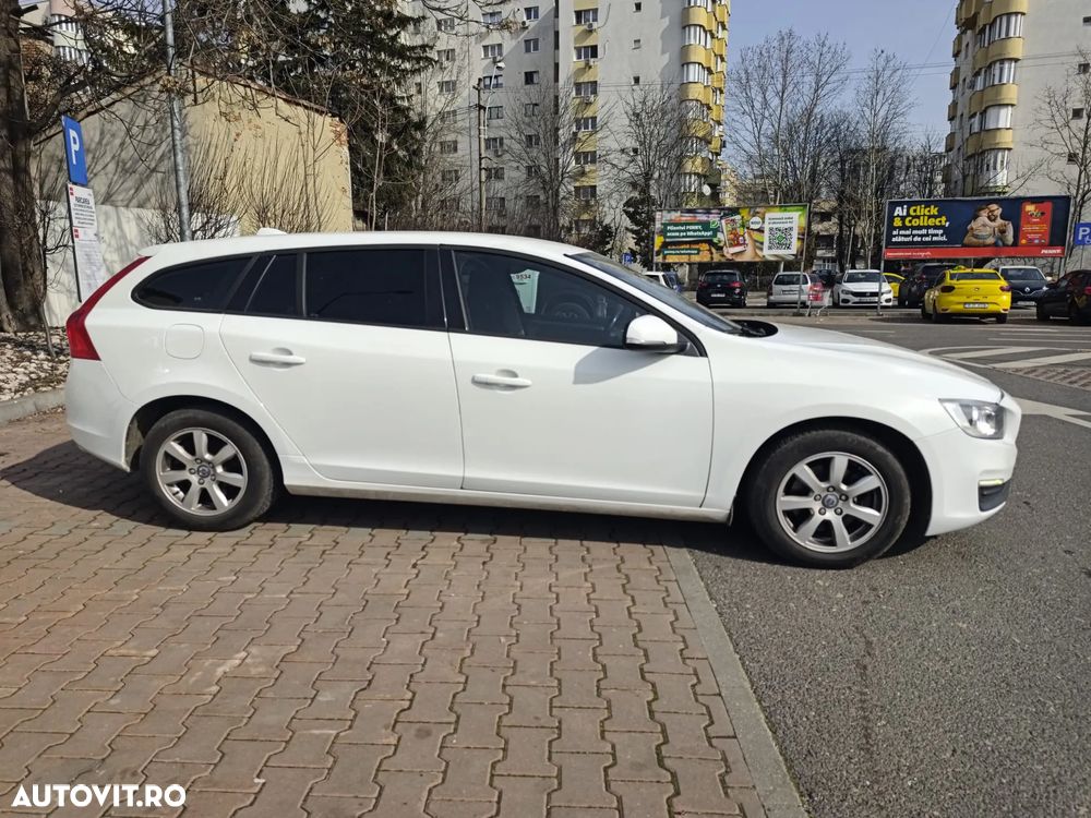 Volvo V60 D2 Geartronic Powershift - 2