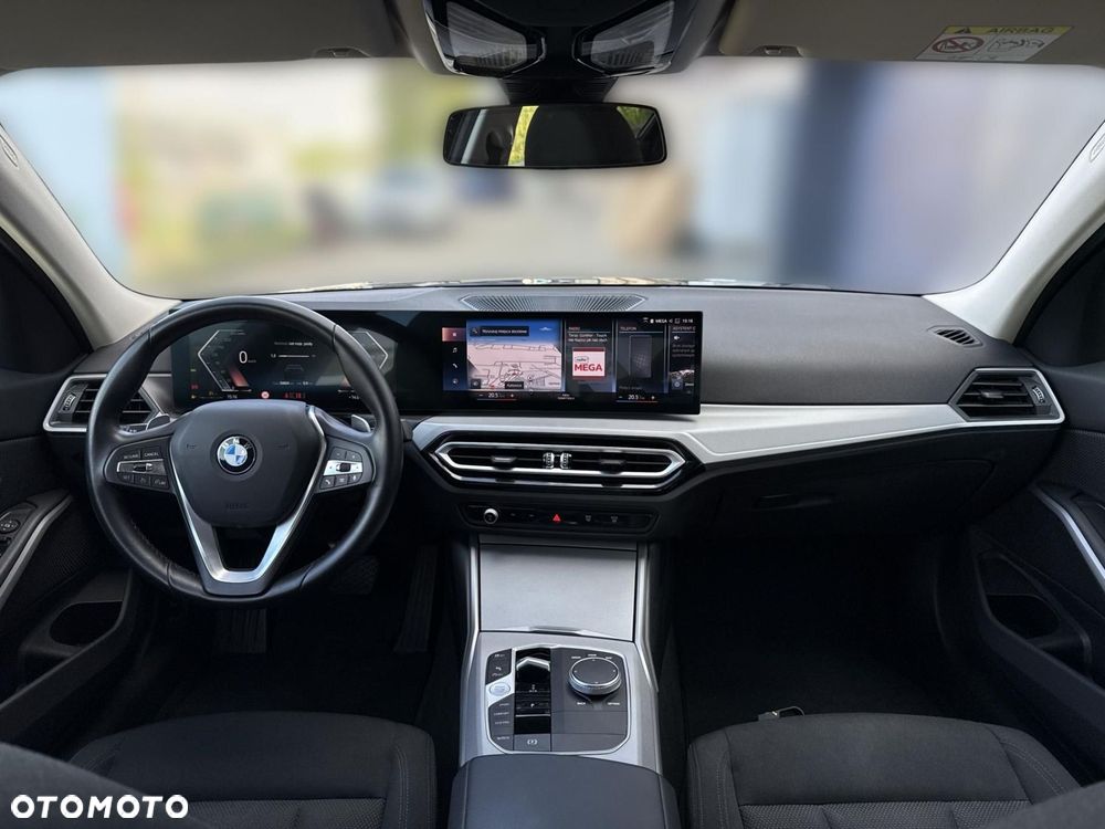 BMW Seria 3 320i - 28