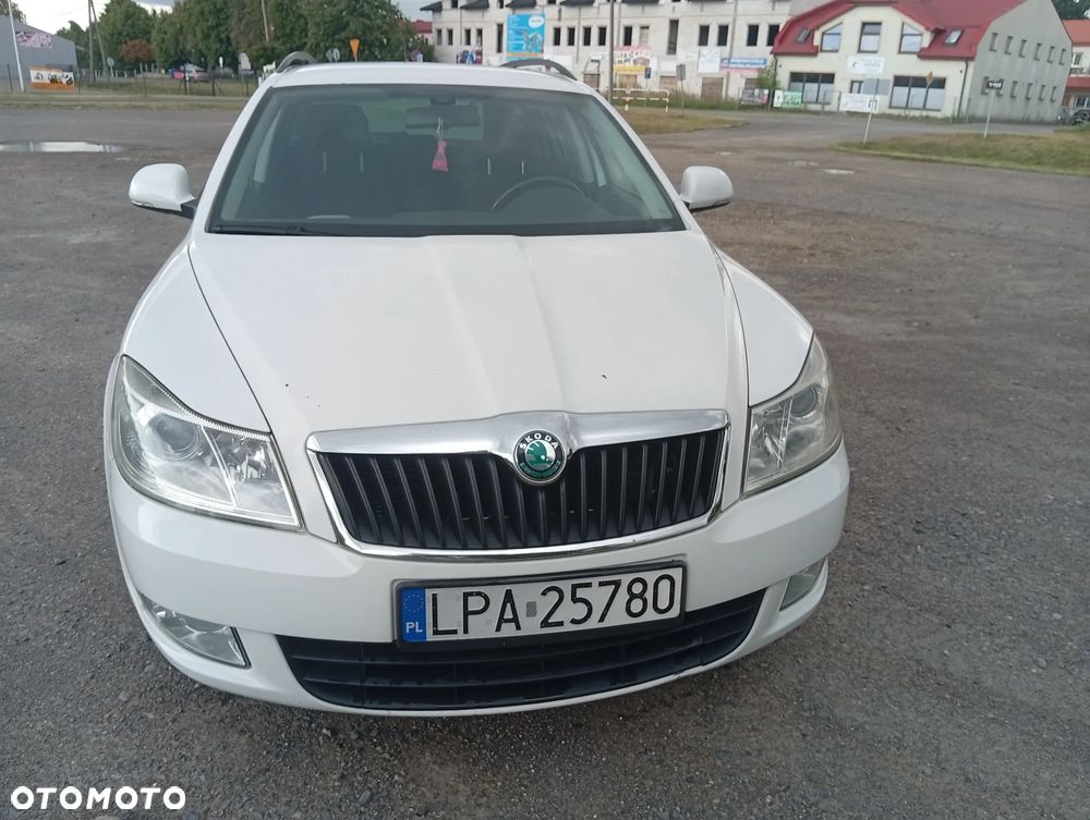 Skoda Octavia 2.0 TDI DPF Ambition DSG - 1