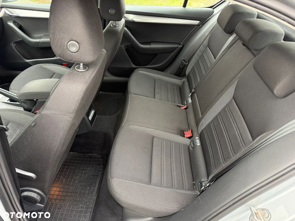 Skoda Octavia 1.5 TSI ACT Business - 20