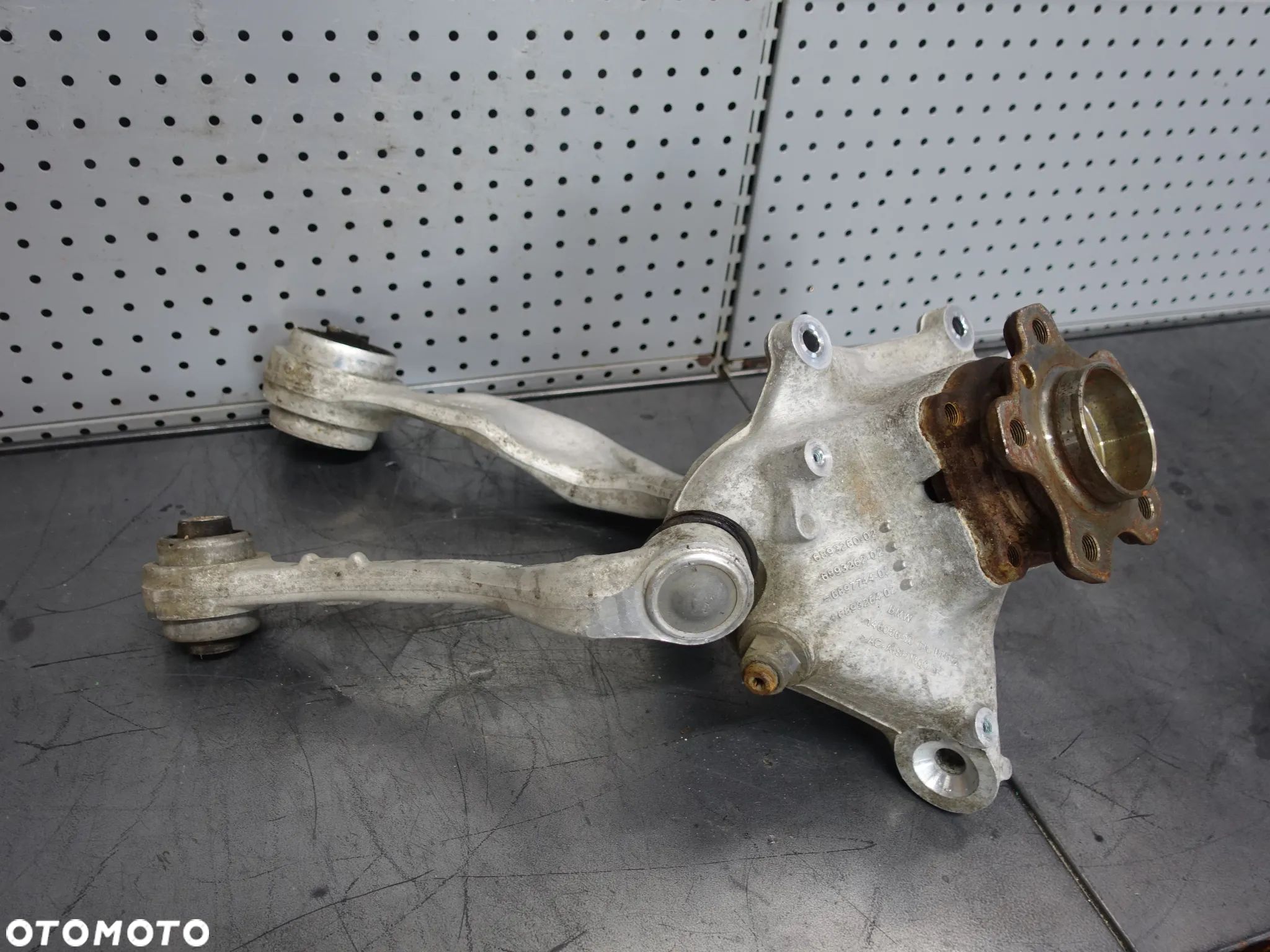 Zwrotnica Wahacze Prawy przód BMW 4 G26 6893260 6893262-02 - 1