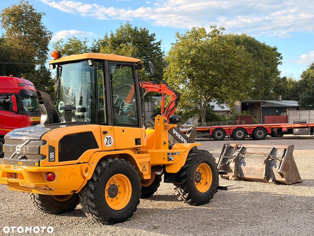 Volvo L30G - 6