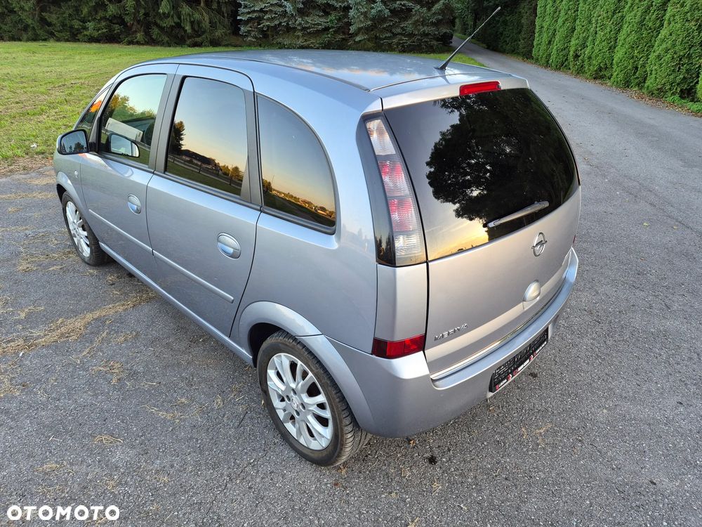 Opel Meriva 1.4 Cosmo - 17