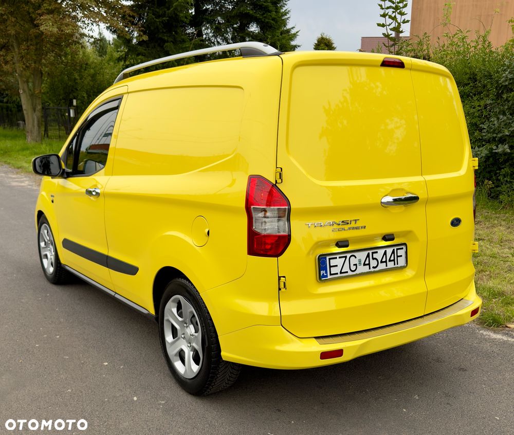 Ford Transit Courier - 2