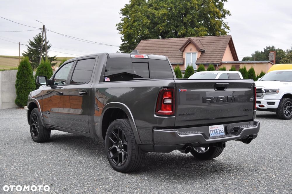 RAM 1500 Laramie Night Premium - 9