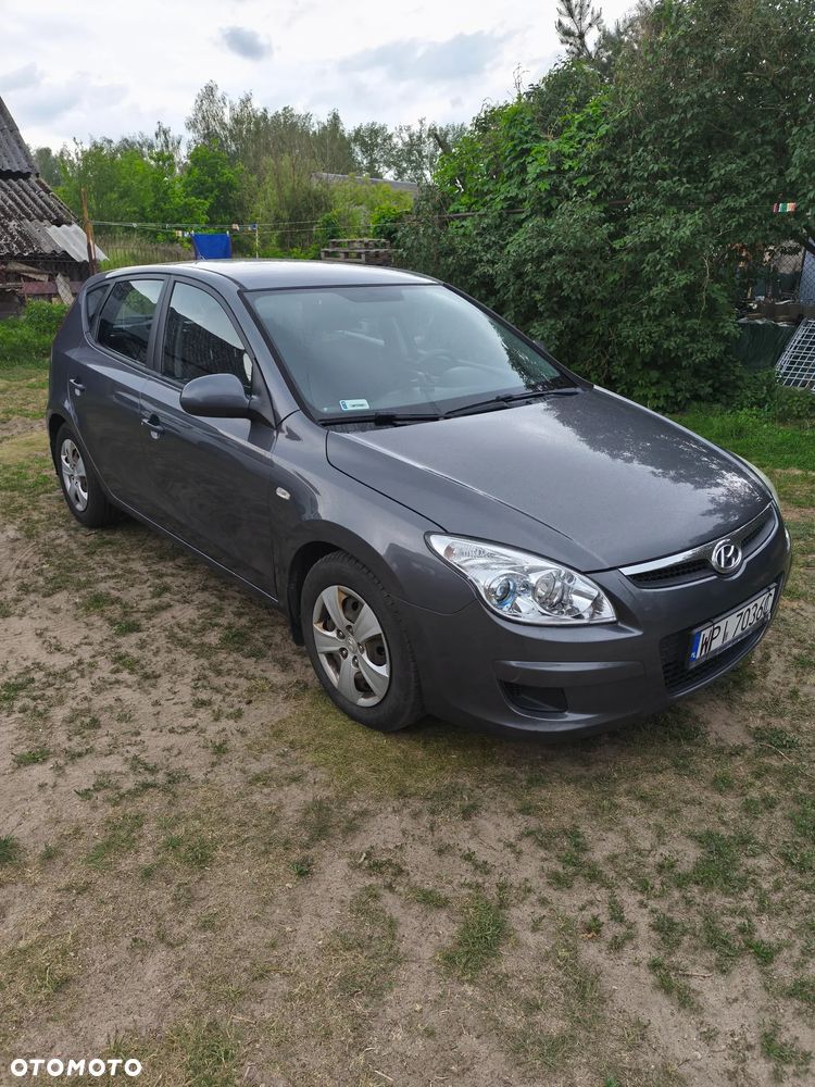 Hyundai i30 1.6 CRDi Classic + - 3