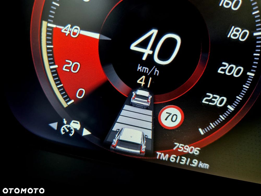 Volvo XC 40 T4 Recharge DKG RDesign - 13